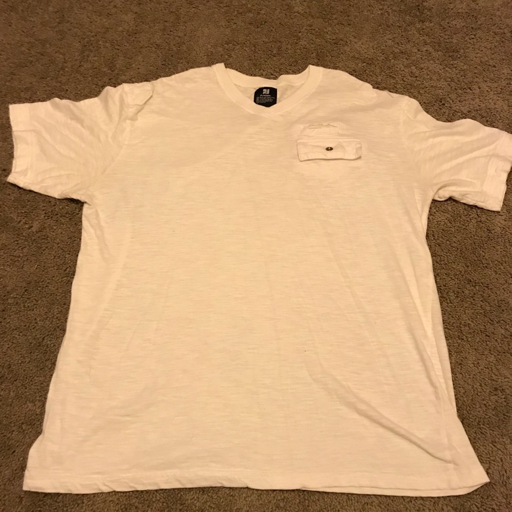 White v neck tee